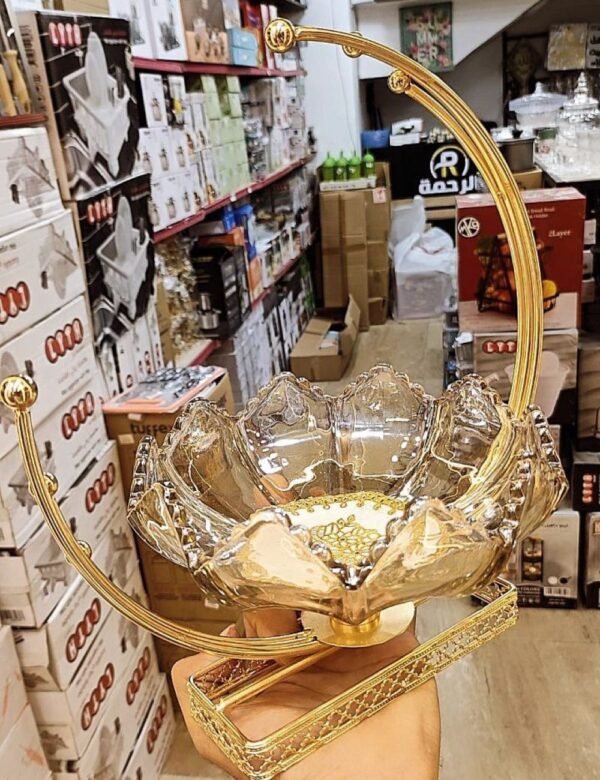 طبق فاكهه و بونبونيره الشكولاته أو مكسرات - Image 5